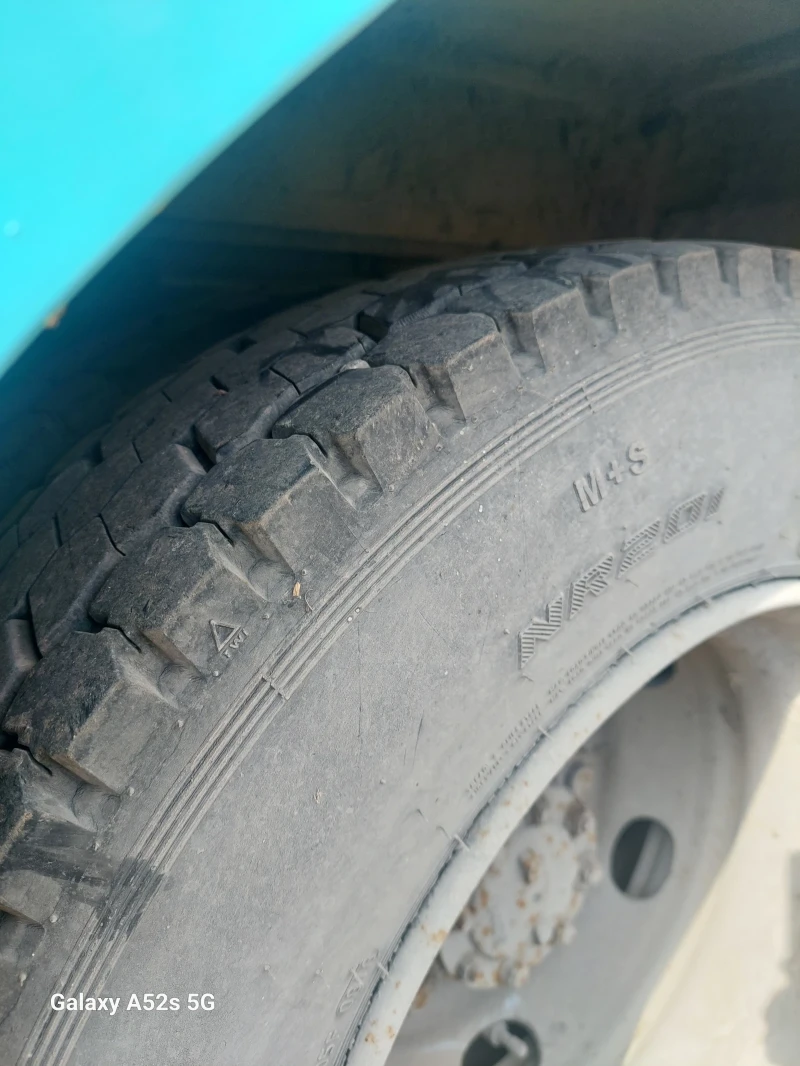 Isuzu Urban 3, снимка 5 - Бусове и автобуси - 52716647