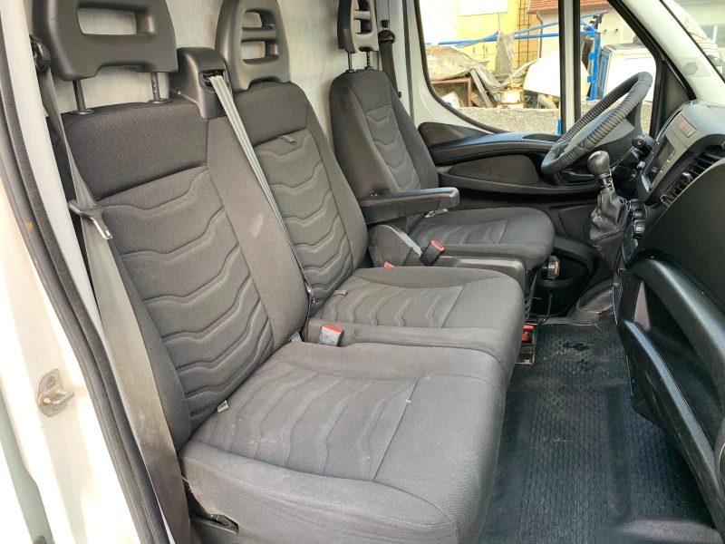 Iveco Daily 35-150 Климатик, снимка 17 - Бусове и автобуси - 50463336