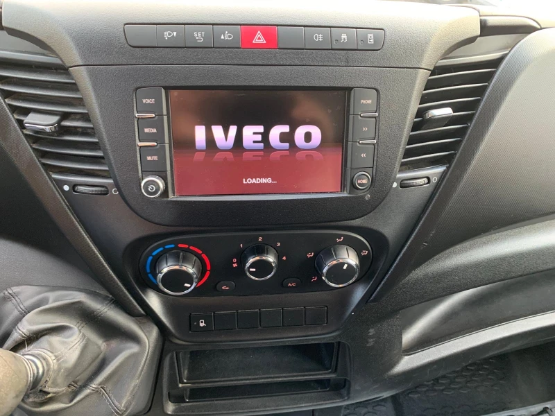 Iveco Daily 35-150 Климатик, снимка 13 - Бусове и автобуси - 50463336