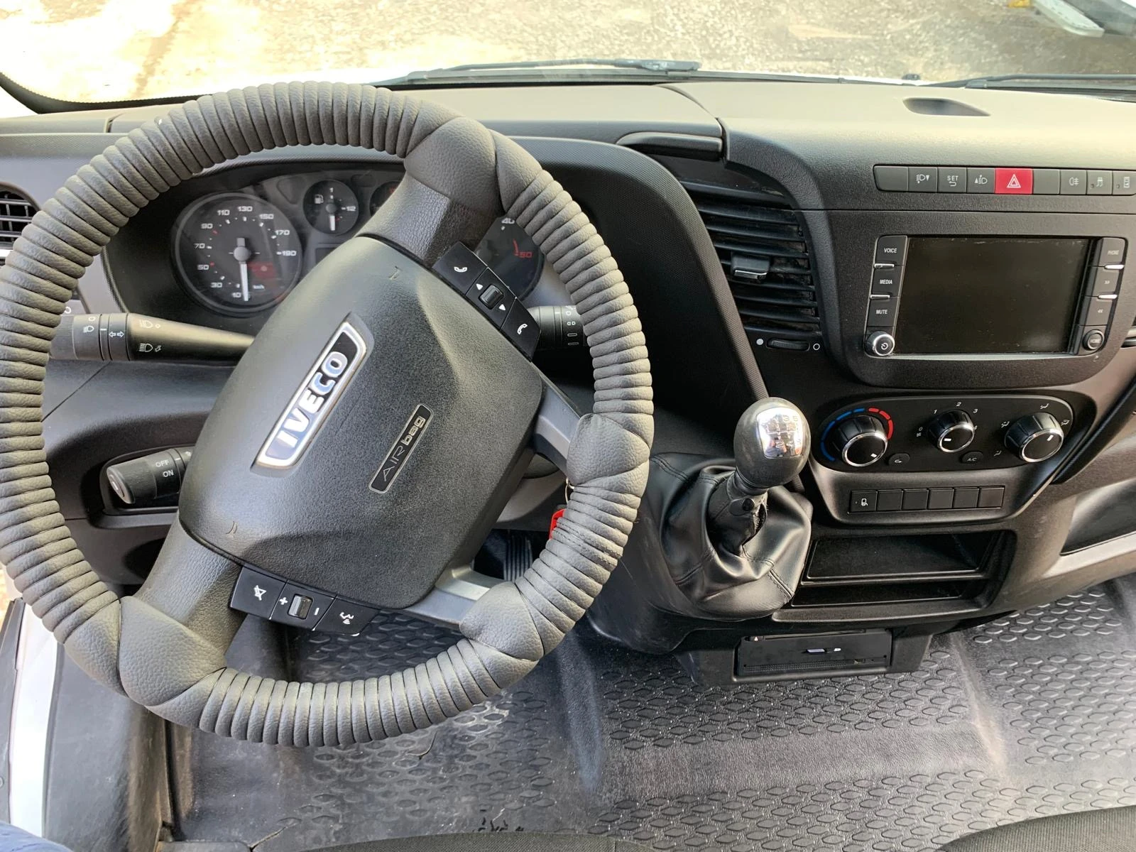 Iveco Daily 35-150  | Mobile.bg   14