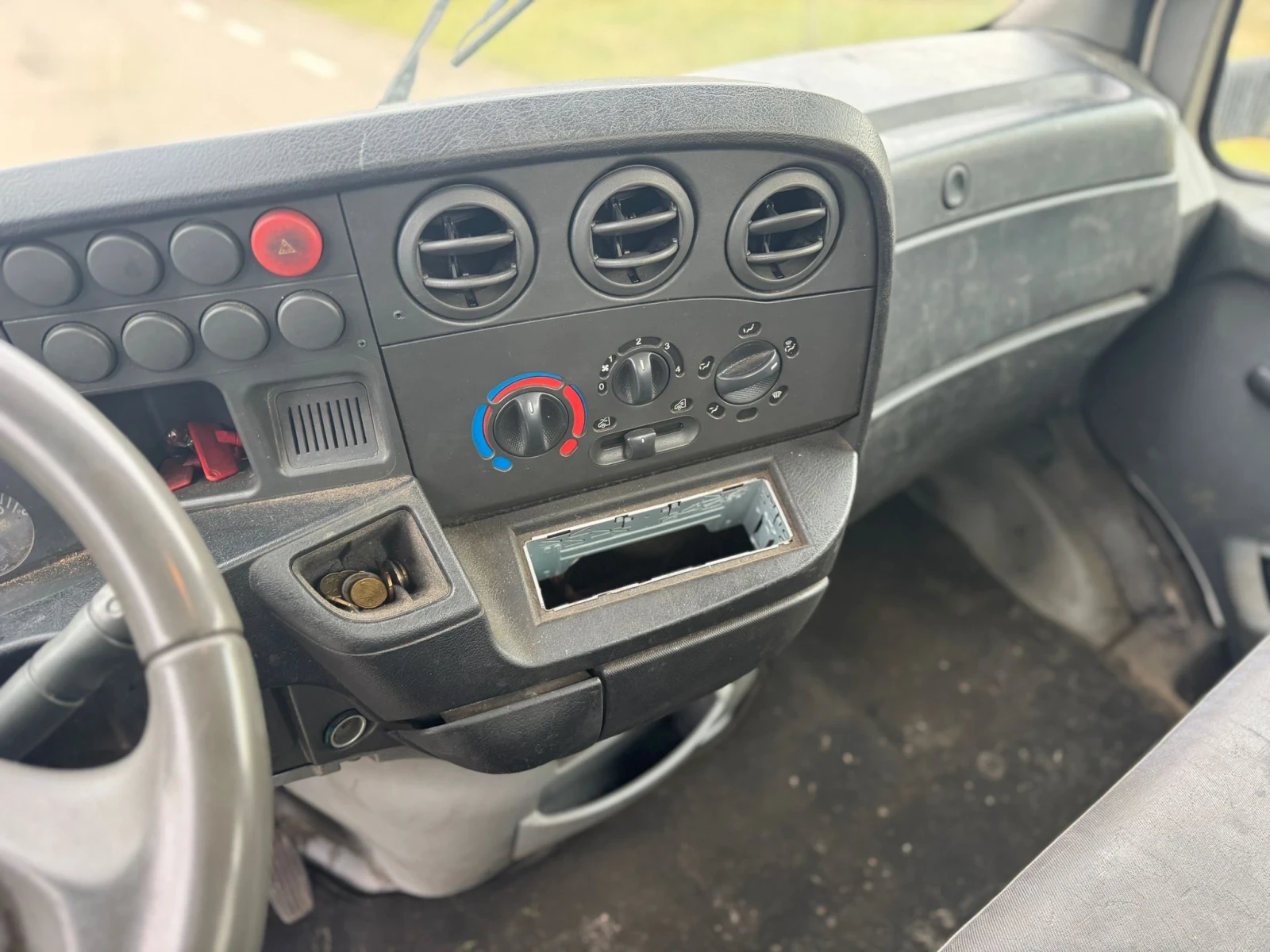 Iveco 2.8 КРАН, снимка 16 - Бусове и автобуси - 54634090