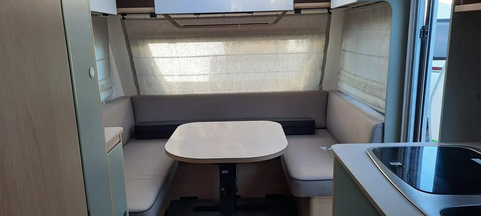 Каравана LMC Style 530 E - изображение 6