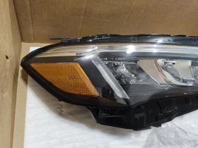 Десен OEM фар за Honda Civic 11 gen., снимка 1