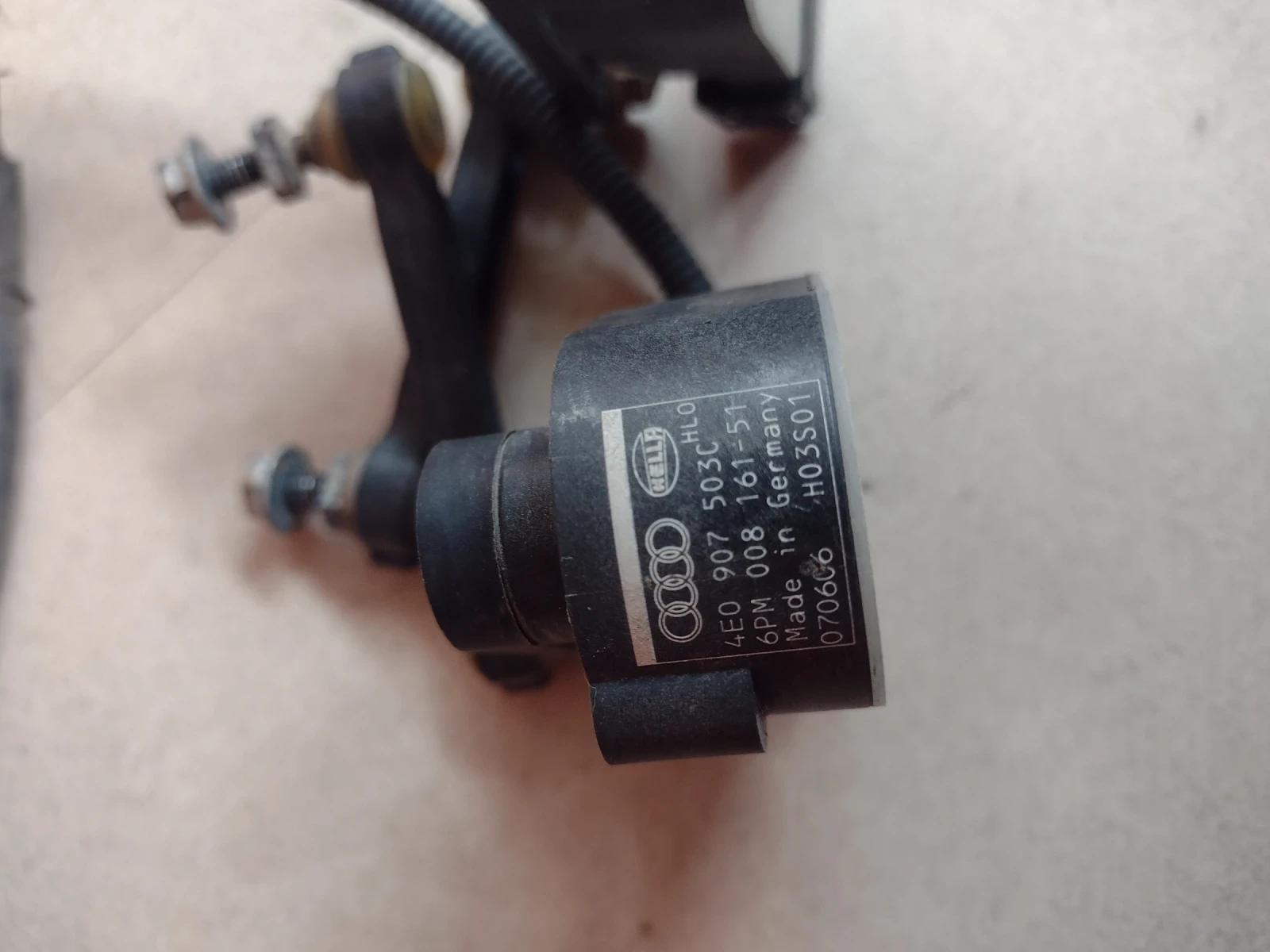 7L0616571B    ������ �� ���� �� ��������  AUDI Q7, VW TOUAREG  4E0907503C | Mobile.bg � ����������� 3