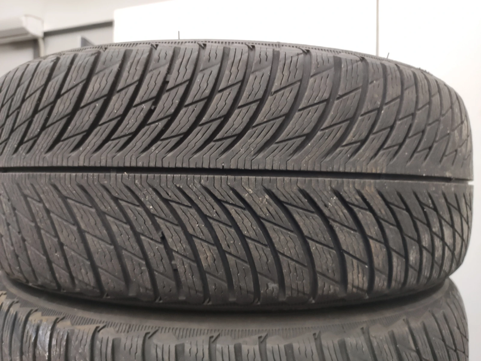  215/55R18 | Mobile.bg   1