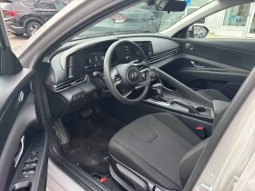 Hyundai Elantra * Essential * CARFAX * KEYLESS * ПОДГРЕВИ, снимка 5