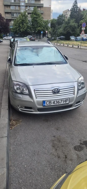 Toyota Avensis Лек, снимка 1