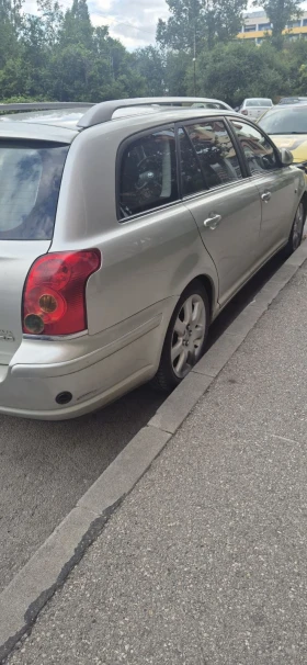 Toyota Avensis Лек, снимка 5