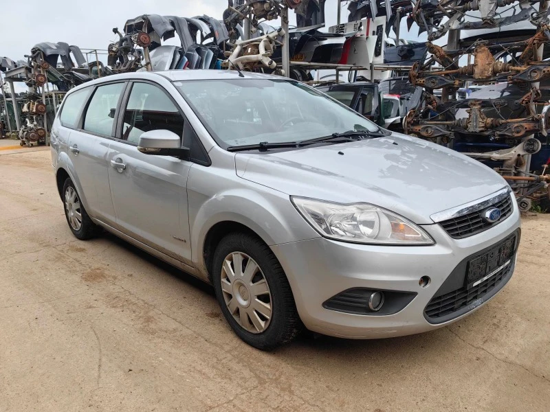 Ford Focus 1.6, снимка 2 - Автомобили и джипове - 40330199