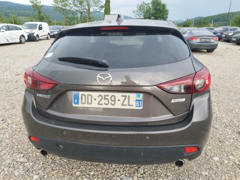 Mazda 3 2.2D EURO6, снимка 5 - Автомобили и джипове - 41829893