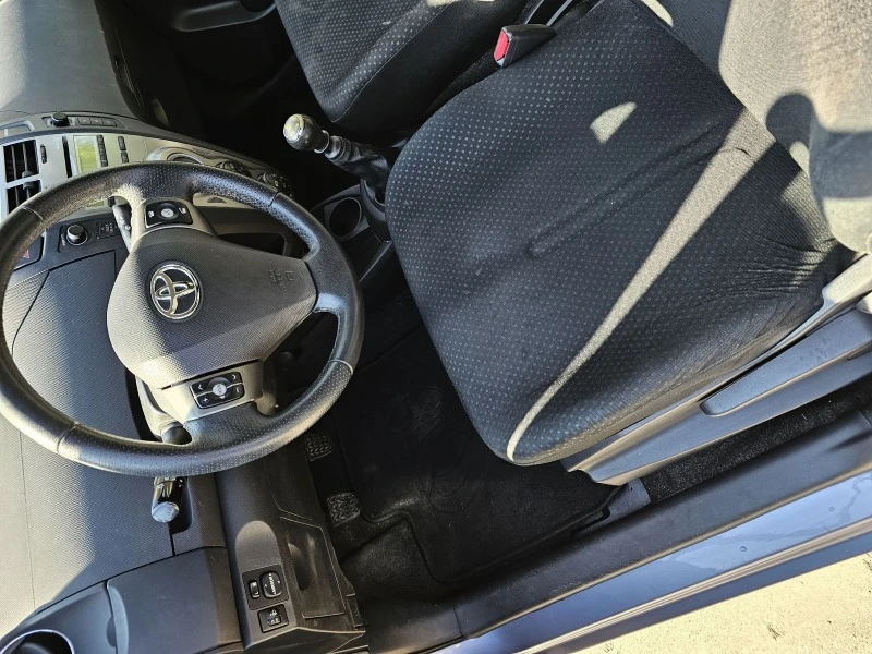 Toyota Yaris, снимка 8 - Автомобили и джипове - 48055834