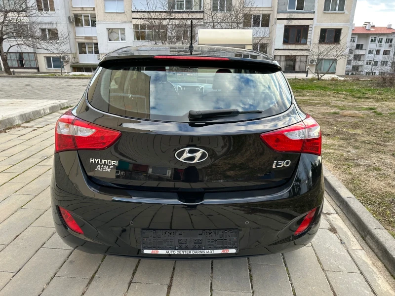 Hyundai I30 1.4 Бензин, снимка 5 - Автомобили и джипове - 48632842