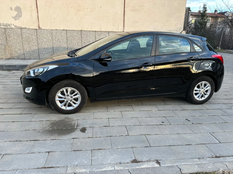 Hyundai I30 1.4 Бензин, снимка 3 - Автомобили и джипове - 48632842