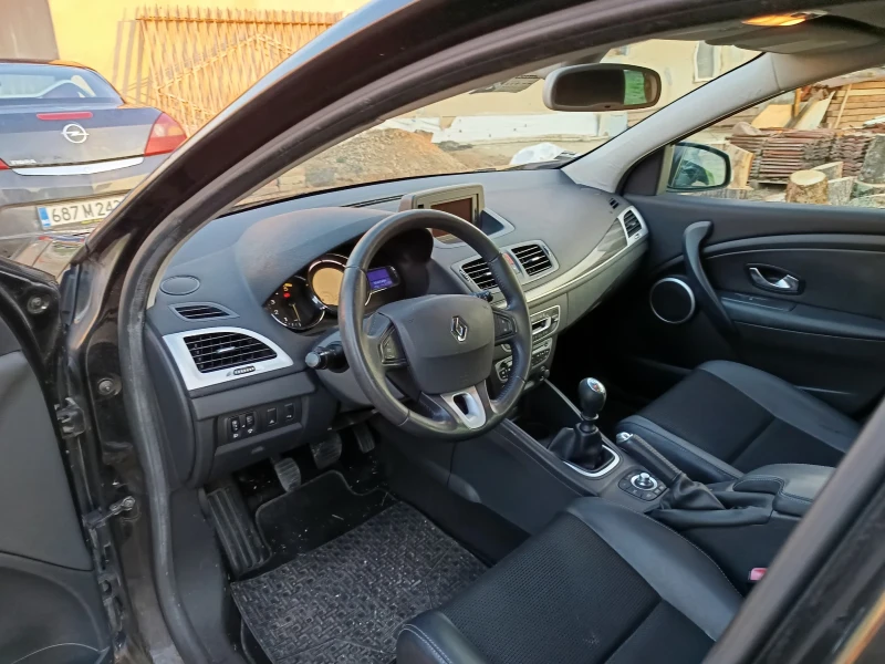 Renault Megane, снимка 5 - Автомобили и джипове - 49555546