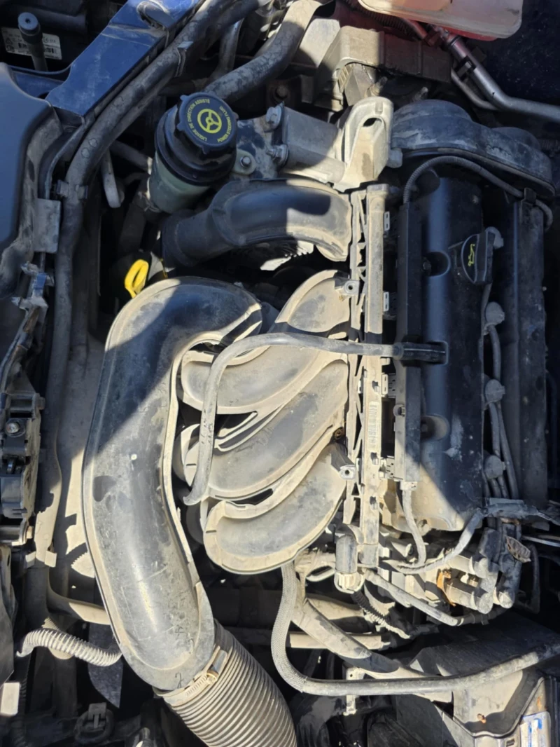 Ford Focus 1.6, снимка 6 - Автомобили и джипове - 52867465