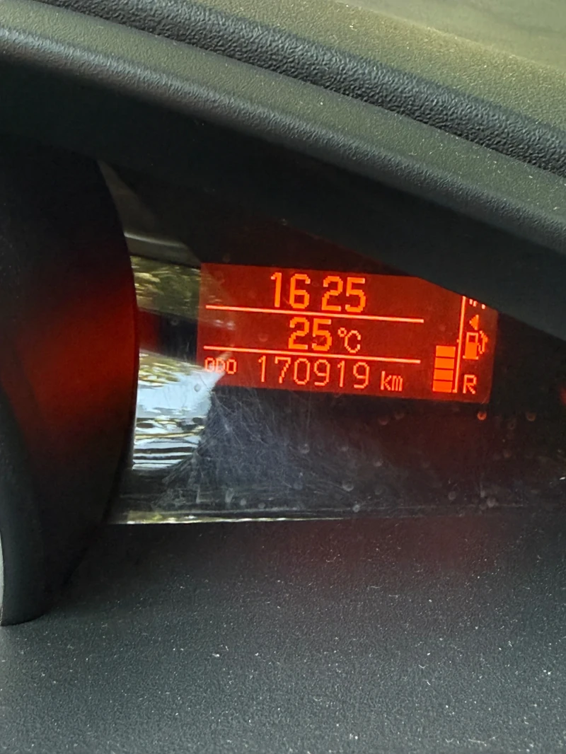 Toyota Verso 1.6 D4D 7 места Multimedia , снимка 7 - Автомобили и джипове - 53132603