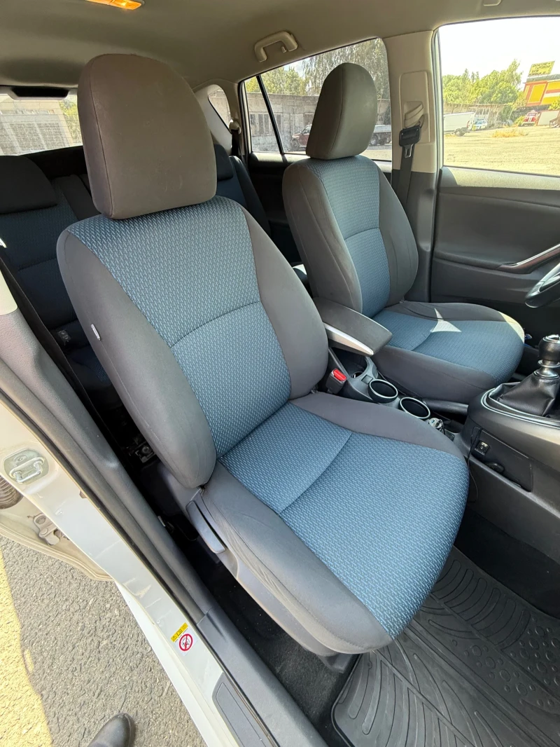 Toyota Verso 1.6 D4D 7 места Multimedia , снимка 13 - Автомобили и джипове - 53132603
