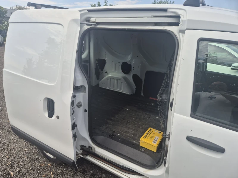 Dacia Dokker 1.5d, снимка 7 - Автомобили и джипове - 51483323