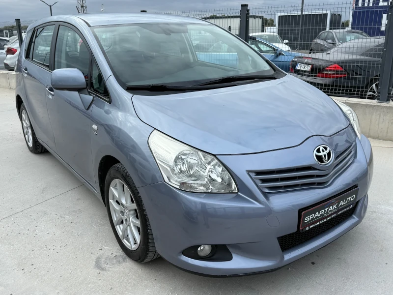 Toyota Verso 2.2DCAT* 2010г* АВТОМАТИК* ТОП СЪСТОЯНИЕ* , снимка 3 - Автомобили и джипове - 51871145