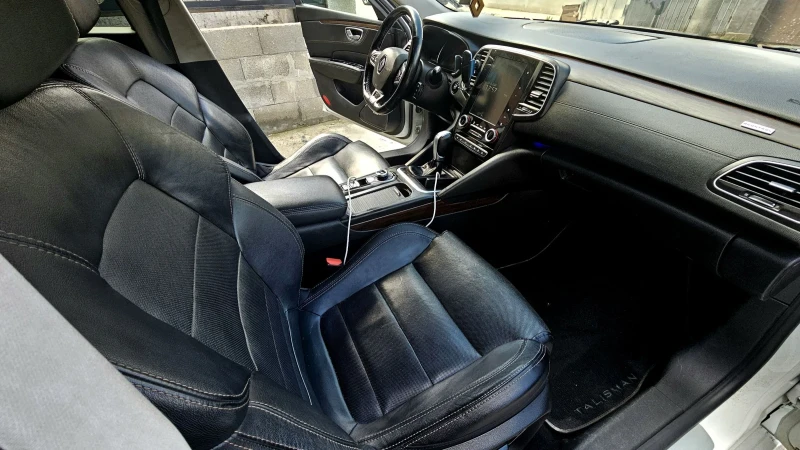 Renault Talisman 1.6 160hp 4 control, снимка 9 - Автомобили и джипове - 51960559