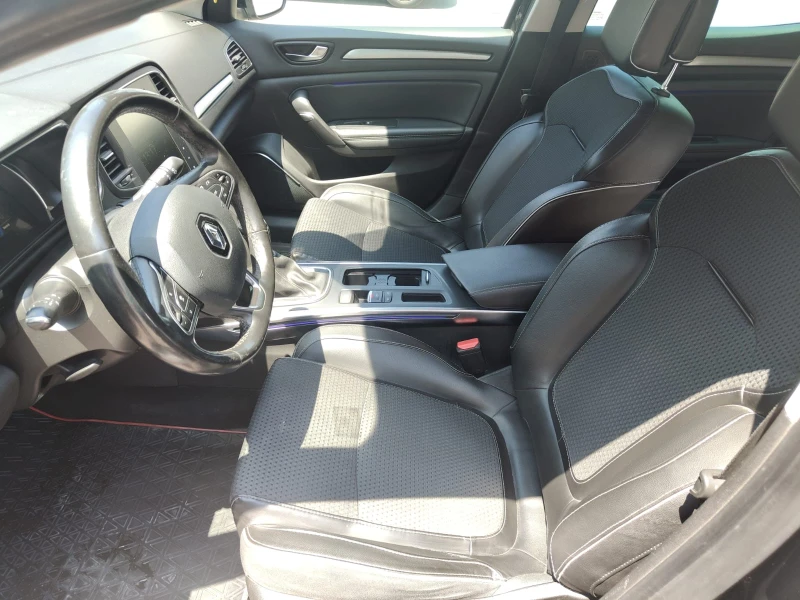 Renault Megane, снимка 6 - Автомобили и джипове - 52311660