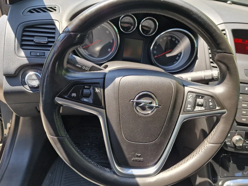 Opel Insignia 2.0 Дизел + зимни гуми дот 46/23, снимка 14 - Автомобили и джипове - 52422935