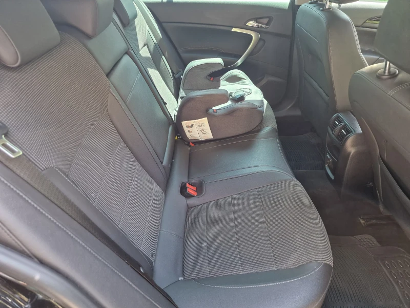 Opel Insignia 2.0 Дизел + зимни гуми дот 46/23, снимка 10 - Автомобили и джипове - 52422935