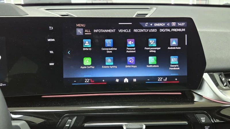 BMW iX1 eDrive20/HUD/360/LED/ACC, снимка 12 - Автомобили и джипове - 52877312