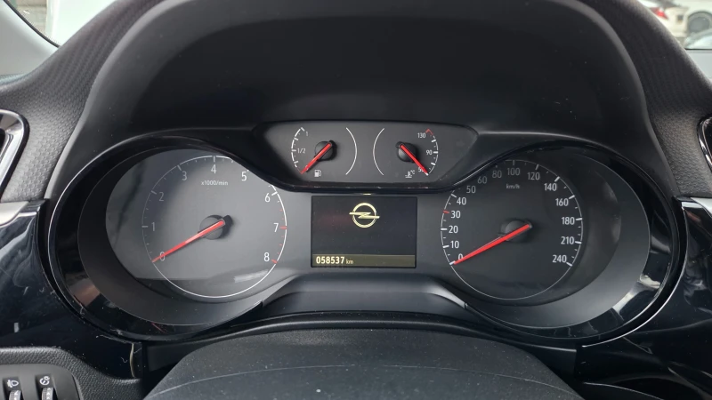 Opel Corsa 1.5d 58000km, снимка 15 - Автомобили и джипове - 52921454
