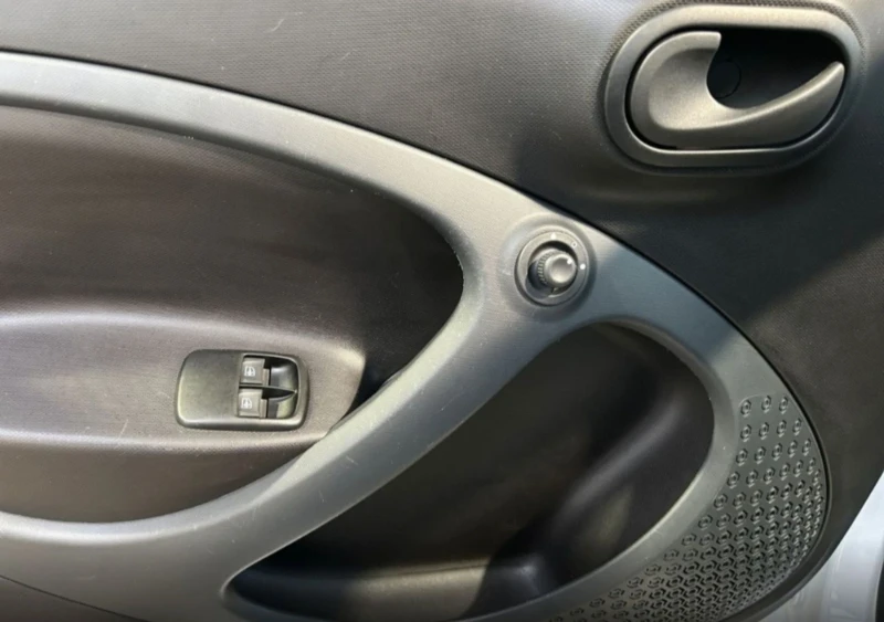 Smart Forfour EQ /22kw/Tempo/ 1 Hand, снимка 13 - Автомобили и джипове - 53295430