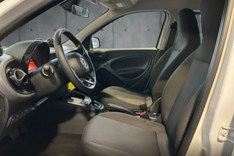 Smart Forfour EQ /22kw/Tempo/ 1 Hand, снимка 8 - Автомобили и джипове - 53295430