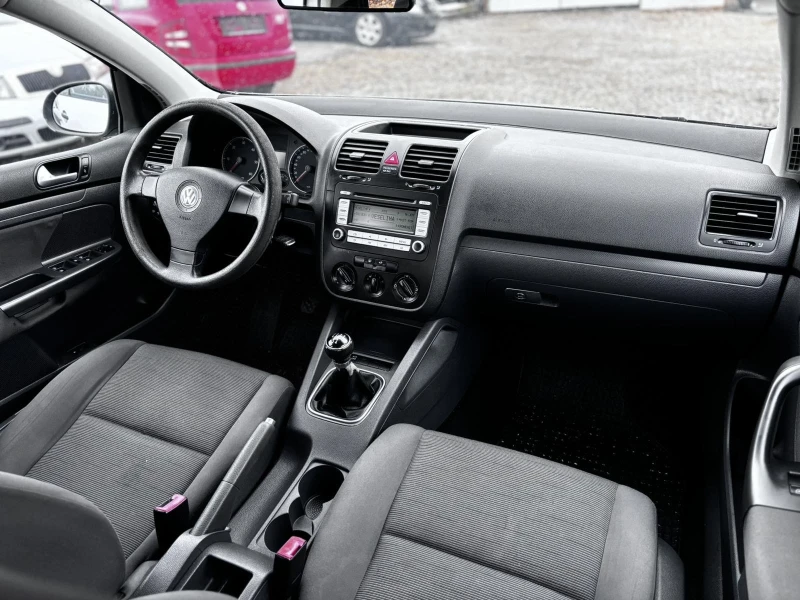 VW Golf 1.9 tdi, снимка 6 - Автомобили и джипове - 53447598