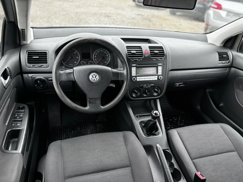 VW Golf 1.9 tdi, снимка 5 - Автомобили и джипове - 53447598