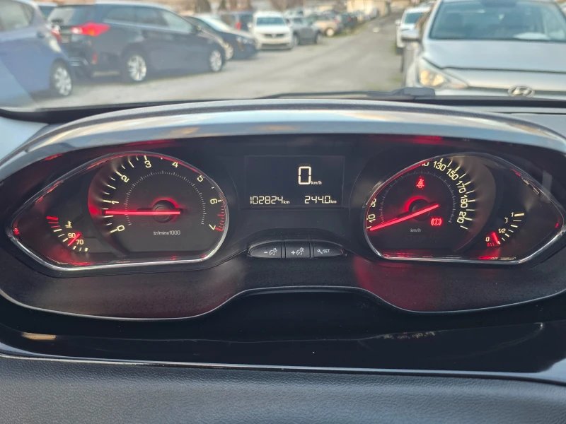 Peugeot 208 1.4i-95k.c-GPL-EURO5-ITALIA-102000KM., снимка 14 - Автомобили и джипове - 53500542