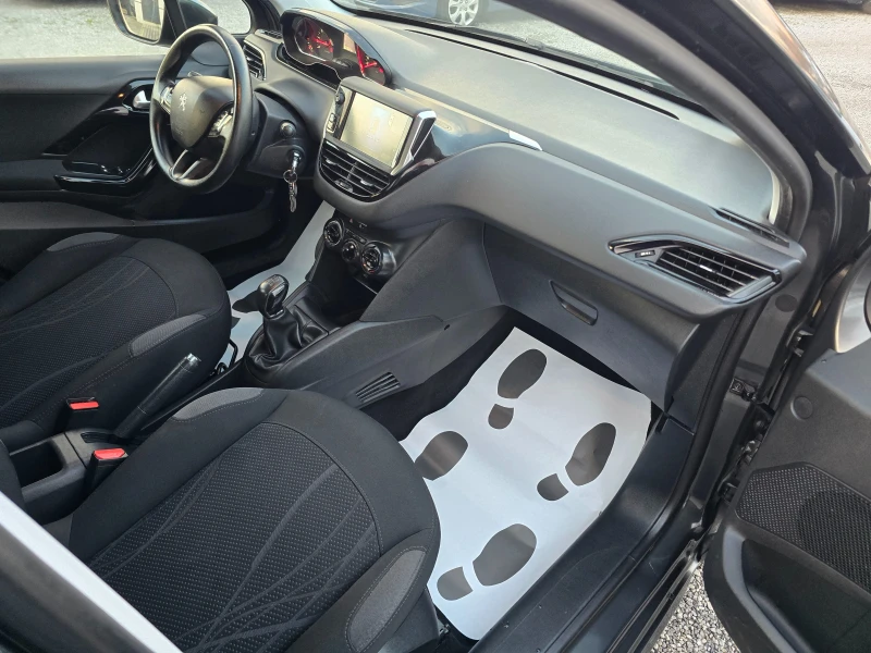 Peugeot 208 1.4i-95k.c-GPL-EURO5-ITALIA-102000KM., снимка 11 - Автомобили и джипове - 53500542