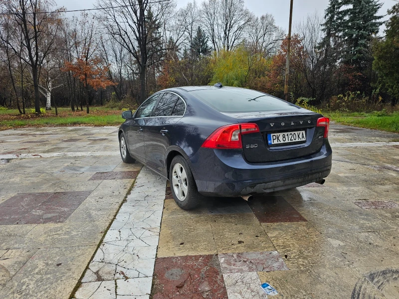 Volvo S60 2.0ТУРБО , снимка 4 - Автомобили и джипове - 53598262