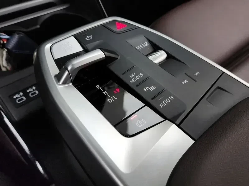 BMW 218 * Active Tourer (U06) 218D Luxury* , снимка 2 - Автомобили и джипове - 55121996