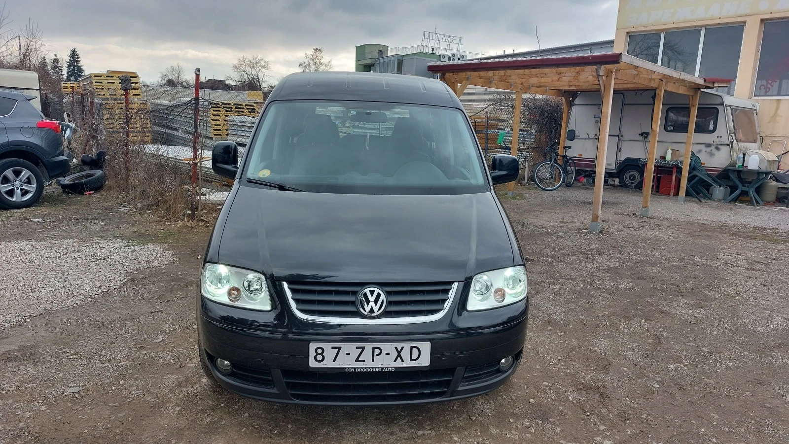 VW Caddy 1.9 TDI,Автоматик(DSG),5местно. - изображение 2