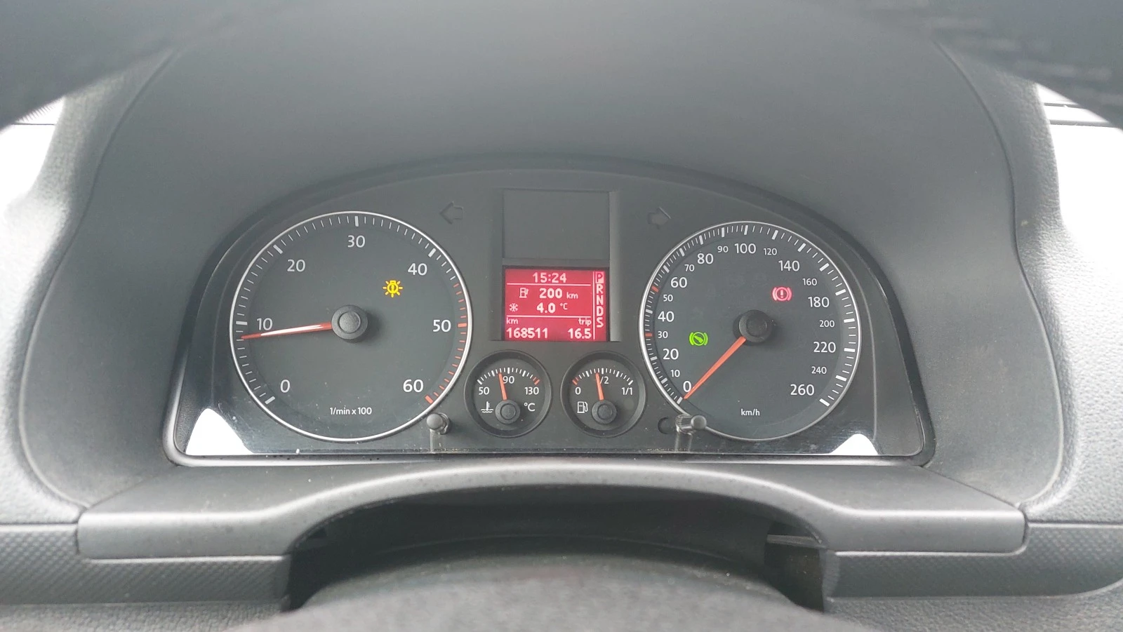 VW Caddy 1.9 TDI,Автоматик(DSG),5местно. | Mobile.bg — изображение 12