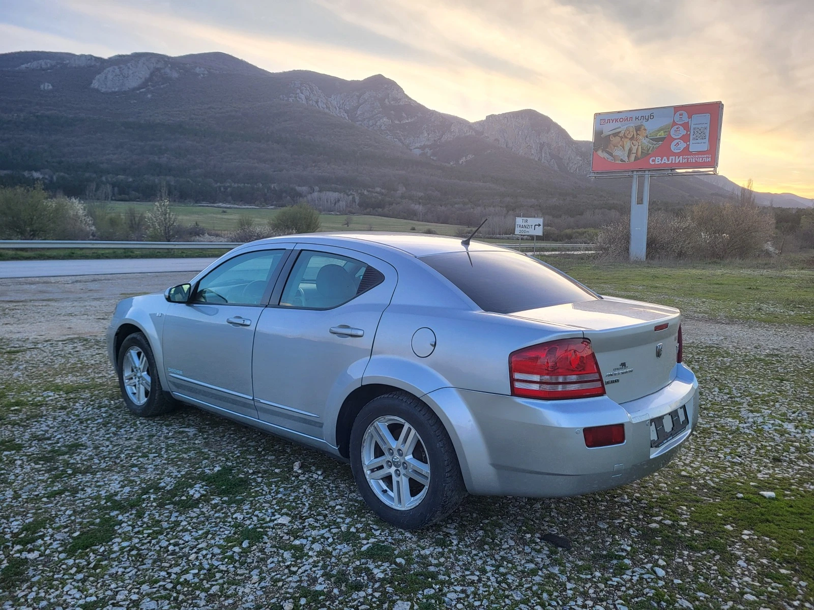 Dodge Avenger 2.0CRD - изображение 3