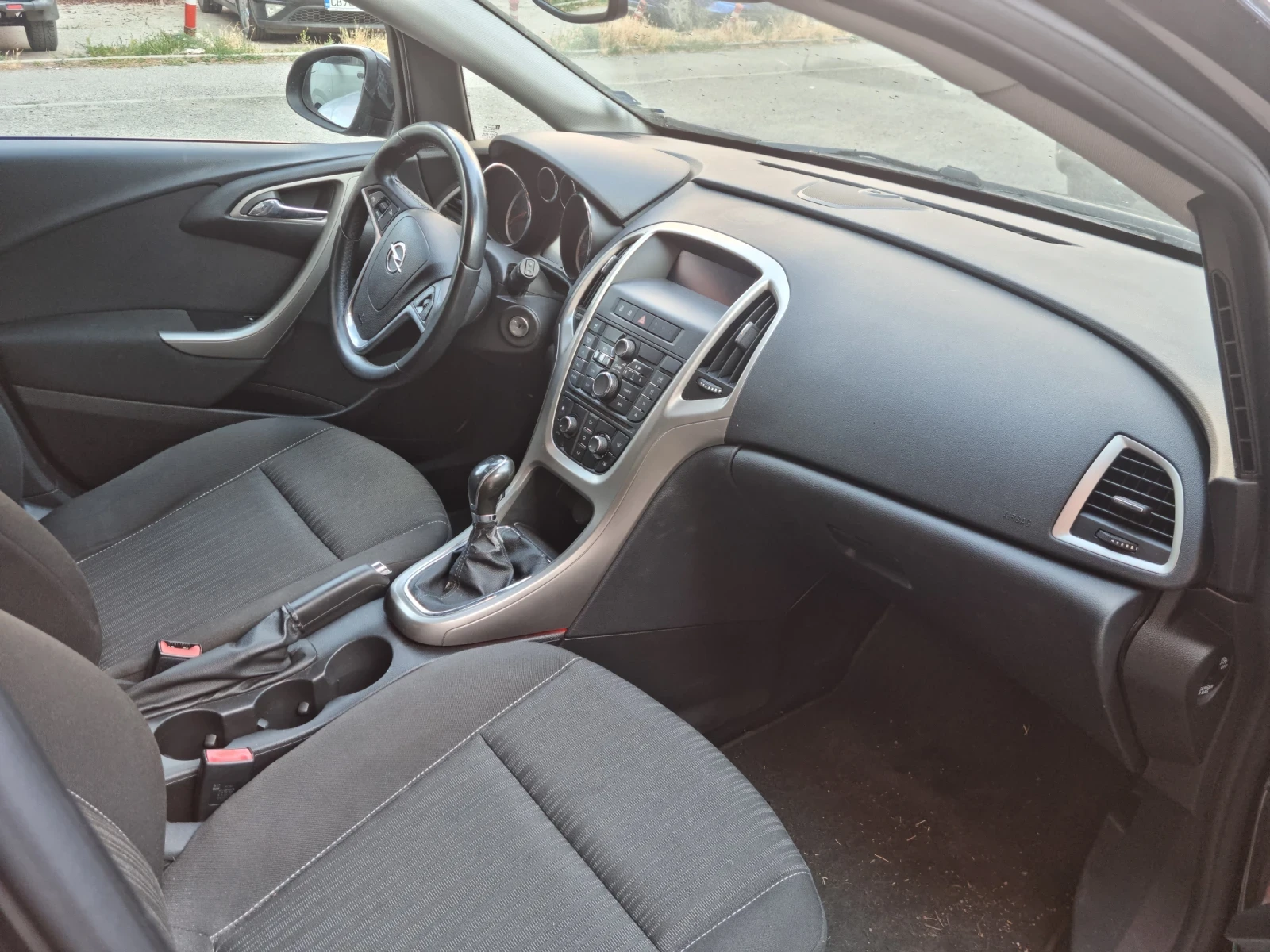 Opel Astra Opel Astra J 1.7CDTI 2010 - изображение 5