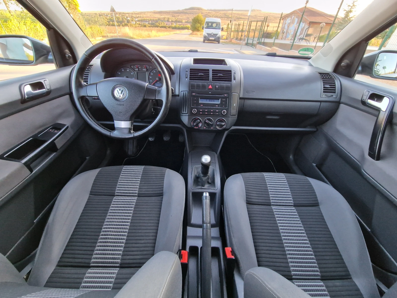 VW Polo  - изображение 10