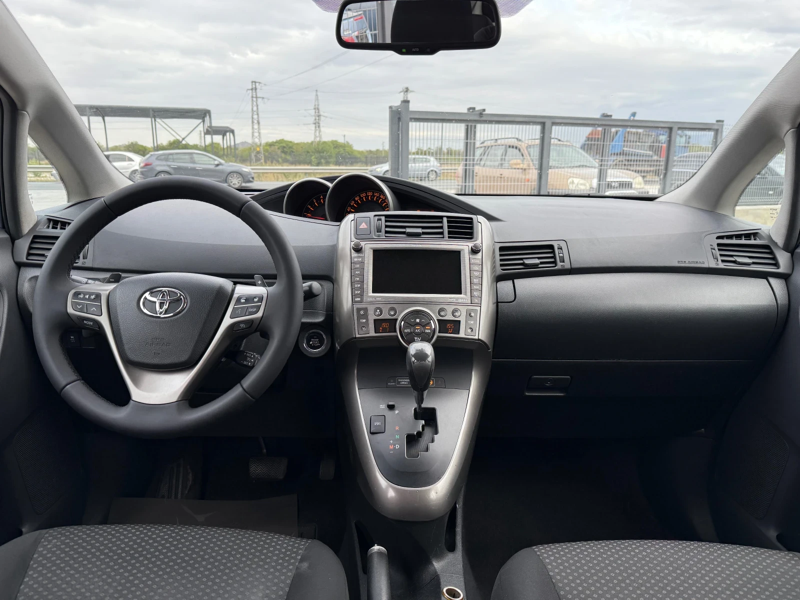 Toyota Verso 2.2DCAT* 2010г* АВТОМАТИК* ТОП СЪСТОЯНИЕ*  - изображение 6