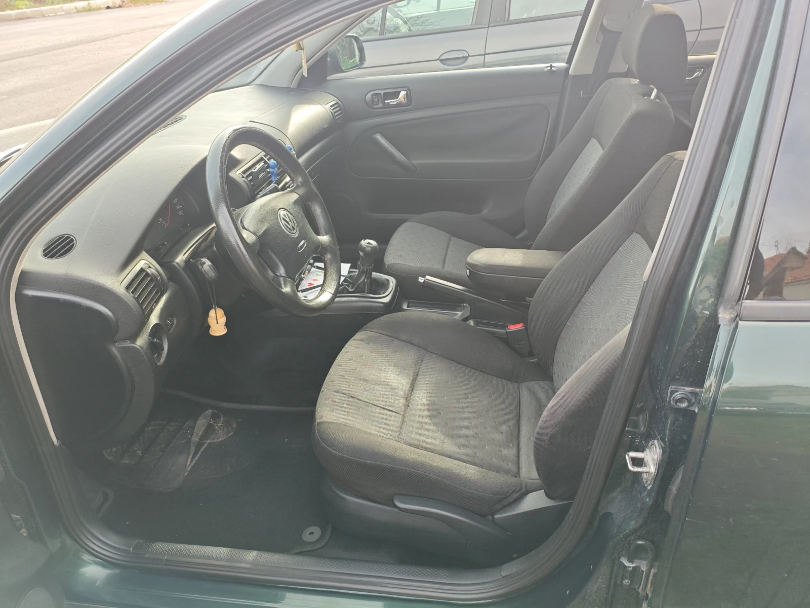 VW Passat 1.6 101  | Mobile.bg   7