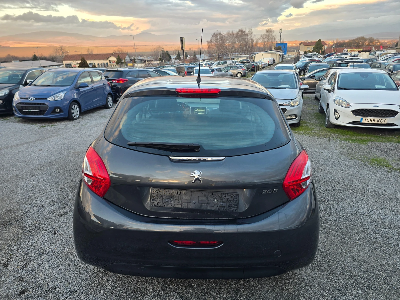 Peugeot 208 1.4i-95k.c-GPL-EURO5-ITALIA-102000KM. - изображение 6