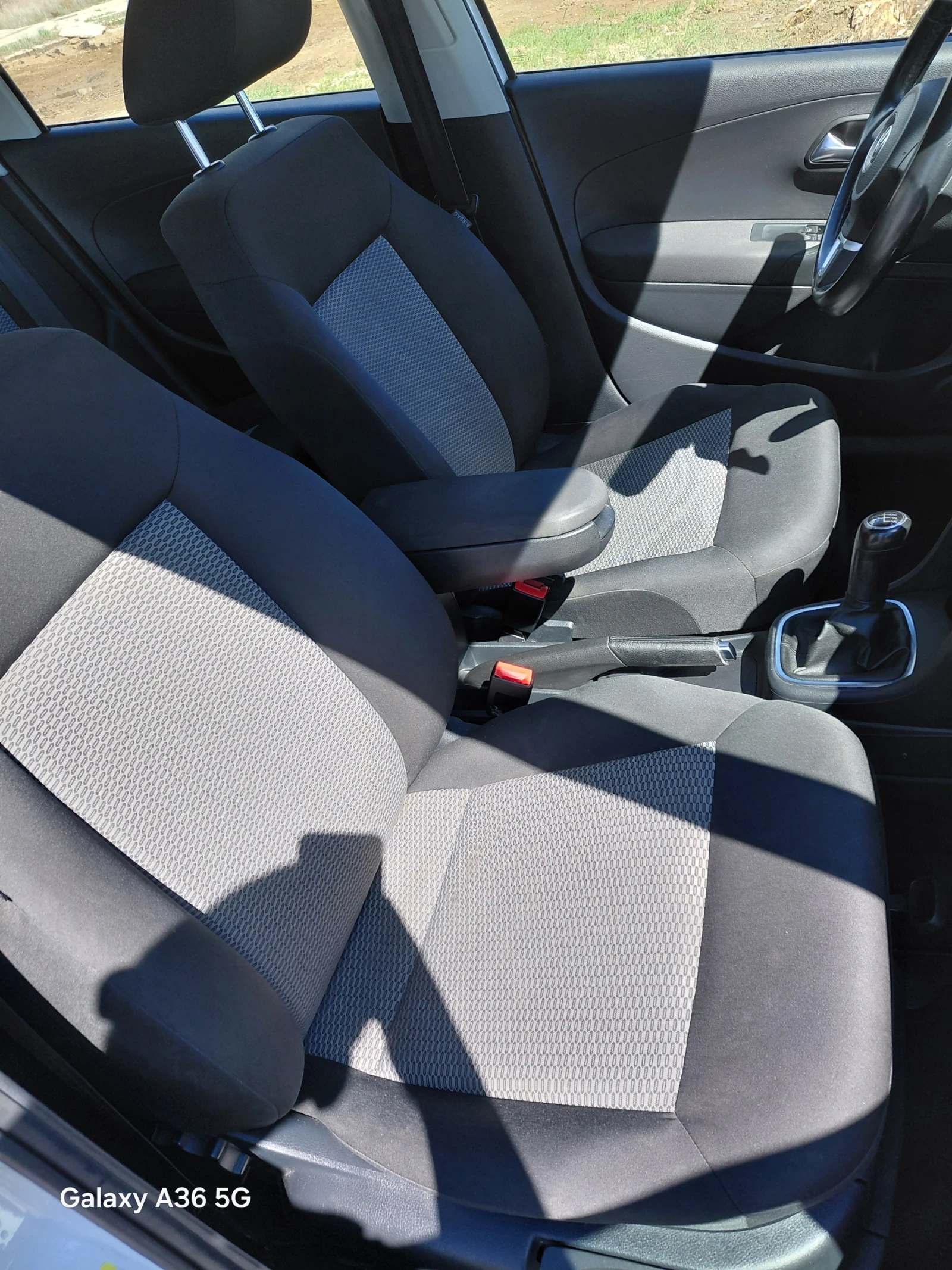 VW Polo 6R, снимка 9 - Автомобили и джипове - 54100037