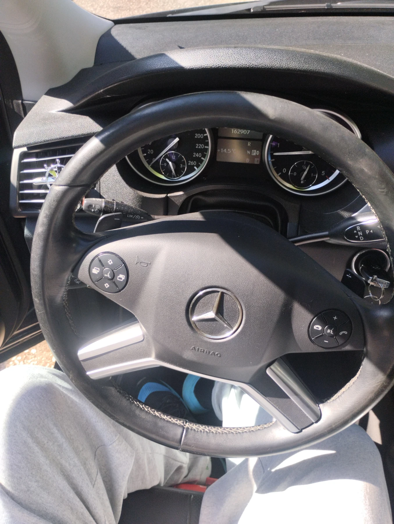 Mercedes-Benz R 350, снимка 9 - Автомобили и джипове - 54309574