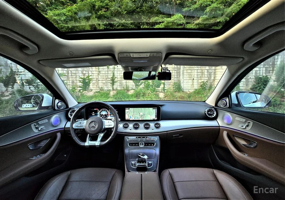 Mercedes-Benz E 200, снимка 7 - Автомобили и джипове - 54735818