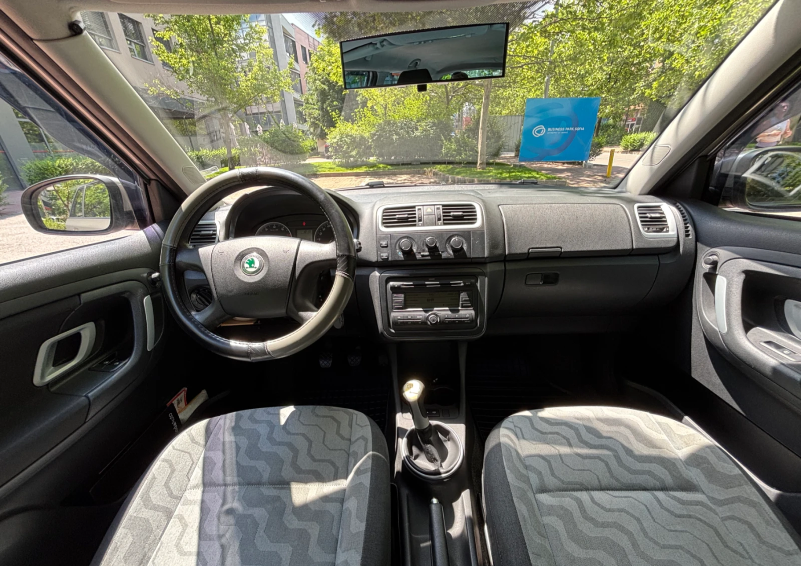 Skoda Fabia 1.4 16V Ambient, снимка 13 - Автомобили и джипове - 54826684