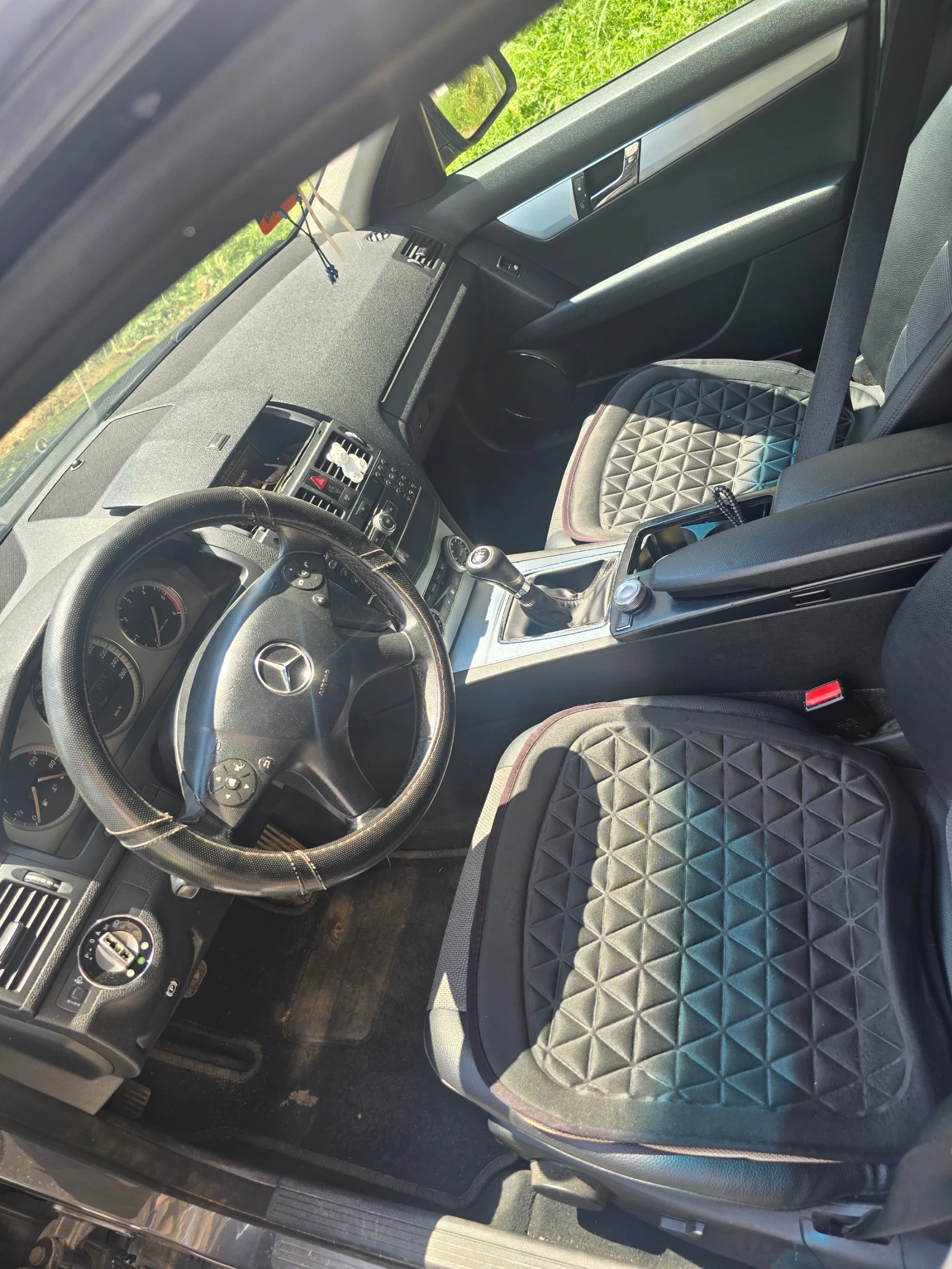 Mercedes-Benz C 200, снимка 7 - Автомобили и джипове - 54849321